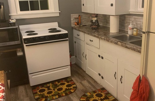 Poland Casa | Cozy, Farmview Bungalow, with Central Location!