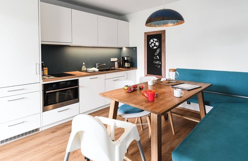 Waggershausen Apartamento | Cozy first floor apartment with covered terrace - ideal for 4-legged friends.