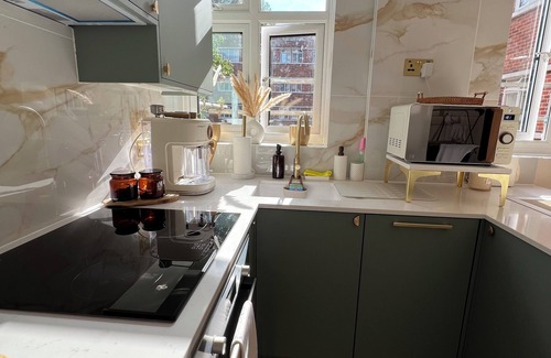 West Putney Apartamento | Cozy flat in putney- the flat is under renovation available on 18 July 2024