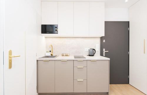 Bronowice Apartamento | Cozy Flat with a Garden
