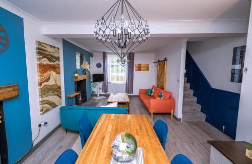 Port Talbot Casa | Cozy Forest Retreatlog Burnerdog Friendly