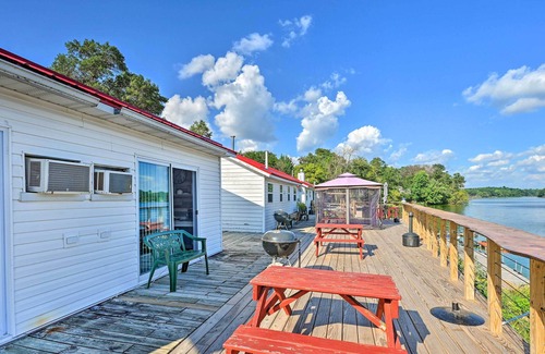 Friendship Cabina | Cozy Friendship Studio w/ Direct Lake Access!