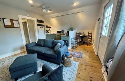 Bradford Apartamento | Cozy, furnished apartment for short-mid term stays