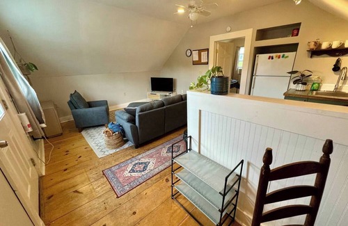Bradford Apartamento | Cozy, furnished apartment for short-mid term stays