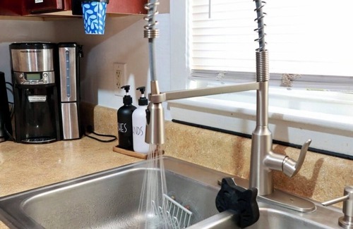 Westover Casa | Cozy, gallery-inspired stay, 5min to Fort Liberty
