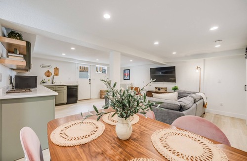 West Highland Casa | Cozy Garden Suite by Sloan's Lake and Tennyson!