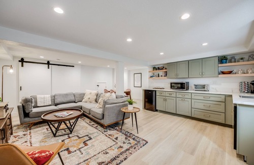 West Highland Casa | Cozy Garden Suite by Sloan's Lake and Tennyson!
