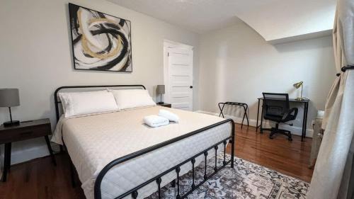 Orange Casa | Cozy Gem 18Min to EWR 8min to NYC Train & Parking