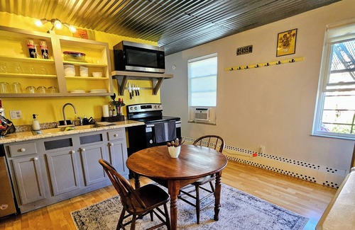 Over-the-Rhine Apartamento | Cozy Gem in Over the Rhine. Convenient downtown access!