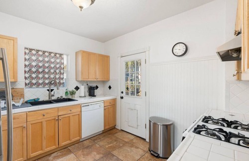 Coronado Casa | Cozy Getaway: Coronado Charm