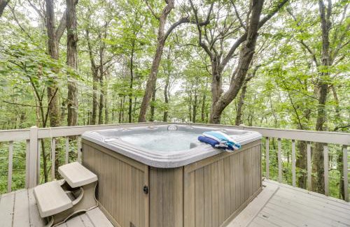 Chestnut Springs Casa | Cozy Getaway in Wintergreen Resort Deck and Hot Tub