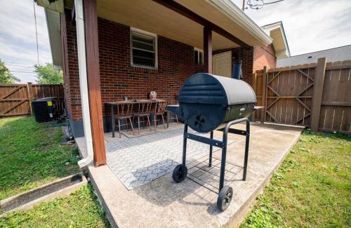 Urbandale Nations Casa | Cozy Getaway Mins to Downtown, Broadway Airport