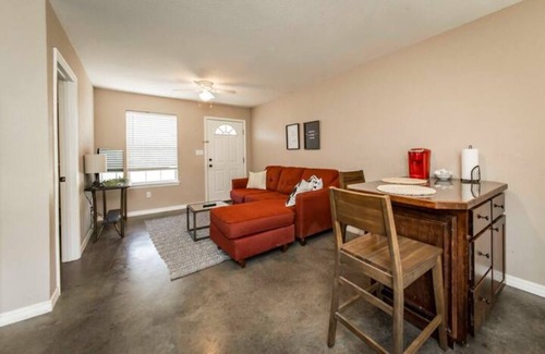 Russellville Condominio | Cozy Getaway near ATU and ANO