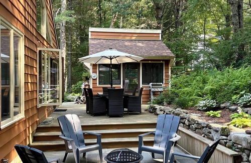 Goshen Casa | Cozy Getaway near Lake & Skiing; 2 min walk to lake; 10 mins to Mohawk Mountain