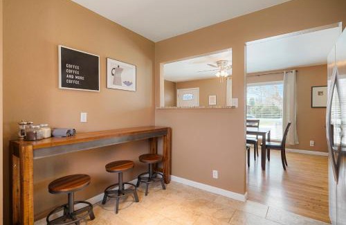 Northglenn Casa | Cozy Getaway Retreat - 4BR - Northglenn