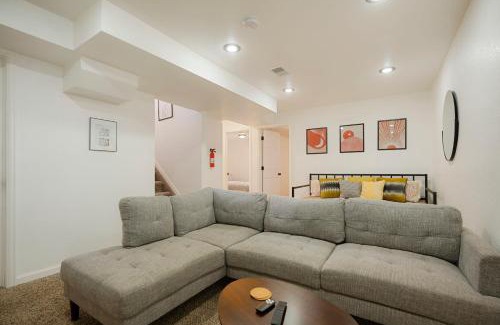 Northglenn Casa | Cozy Getaway Retreat - 4BR - Northglenn