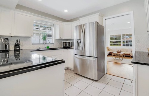 Virginia Park Casa | 459) Cozy Getaway w/ fire pit!