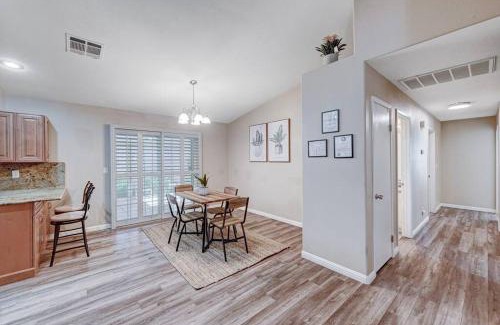 Henderson Casa | Cozy Getaway with King Bed, BBQ & Spacious Backyard