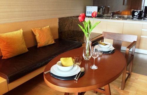 Sathorn Condominio | Acogedor / Excelente ubicación Sathorn Condo