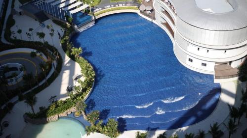 Don Bosco Apartamento | Cozy Green 1 BR unit with Balcony Azure Bahamas South