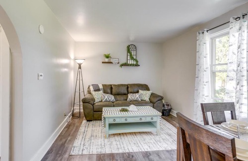 New Haven  Huron County Casa | Cozy Greenwich Vacation Rental with Fire Pit
