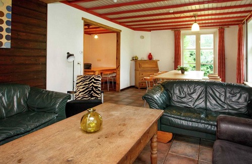 Lage Mierde Casa | Cozy group house in Reusel in a natural environment