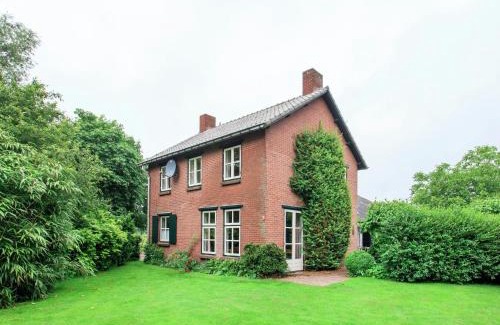 Lage Mierde Casa | Cozy group house in Reusel in a natural environment