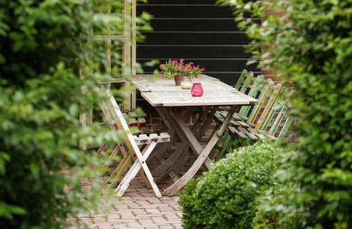 Lage Mierde Casa | Cozy group house in Reusel in a natural environment