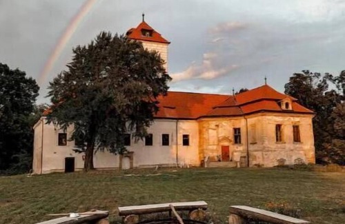 Neratovice Casa | Cozy guest house near Chateau