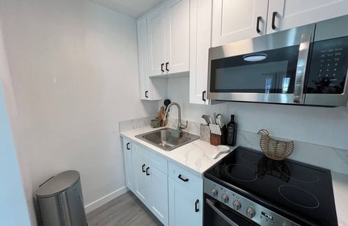 Whittier Apartamento | Cozy guest suite w/kitchen & patio - great location- Disney-Beaches-DTLA-Uptown