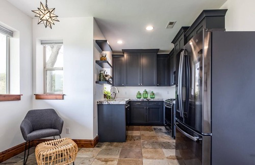Eden Casa | Cozy Guest Suite with Breathtaking Views