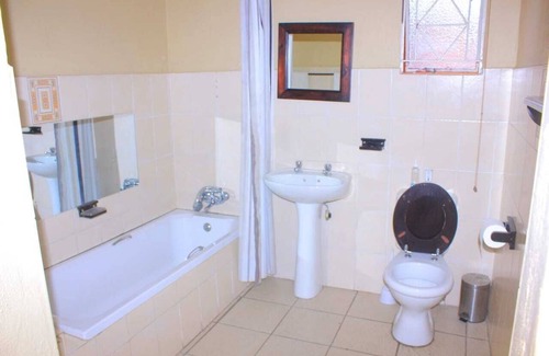 Phalaborwa Cama Y Desayuno | Cozy guesthouse - 5 minute the Kruger National Park!