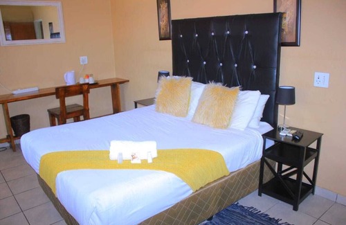 Phalaborwa Cama Y Desayuno | Cozy guesthouse - 5 minute the Kruger National Park!