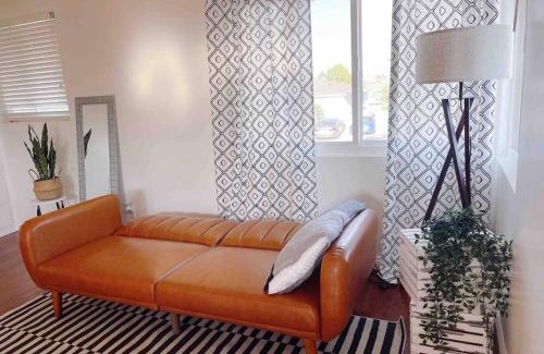 Midway City Casa | Cozy Guesthouse in Central OC