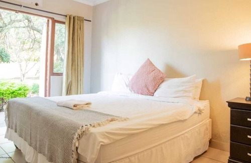 Greater Johannesburg Metropolitan Area Casa | Cozy Guesthouse in Sandton.