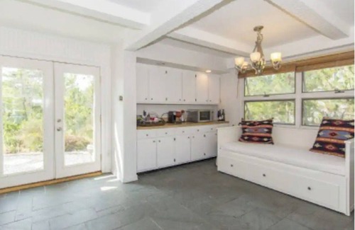 Napeague Casa | Cozy Hamptons Beach House 1 Block from the Beach!