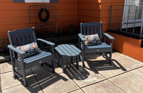 South Haven Casa | Cozy Haven- Cape Cod style cottage- close to beach