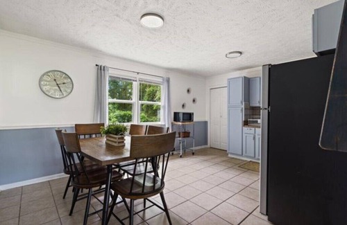 Terry Sanford Casa | Cozy Haven Escape - Near Fort Liberty