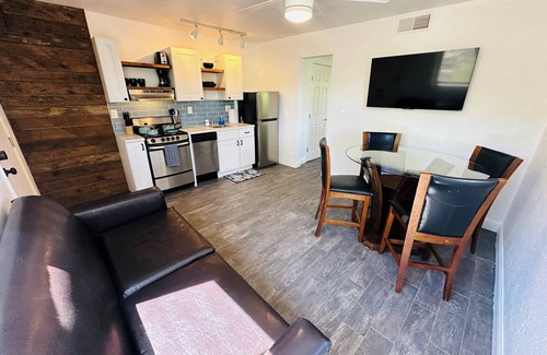 Reno Apartamento | Cozy Haven/ Sleeps 3