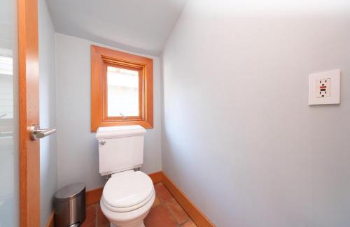 Riley Park Apartamento | Cozy Heritage Home Near Main St