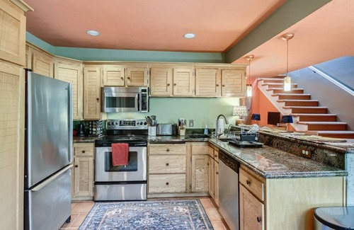 Platt Park Casa | Cozy Historic Home Located in the Heart of Denver - Private Home Gym!