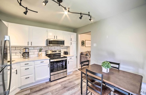 Hobart Casa | Cozy Hobart Retreat < 9 Mi to Lake Michigan!