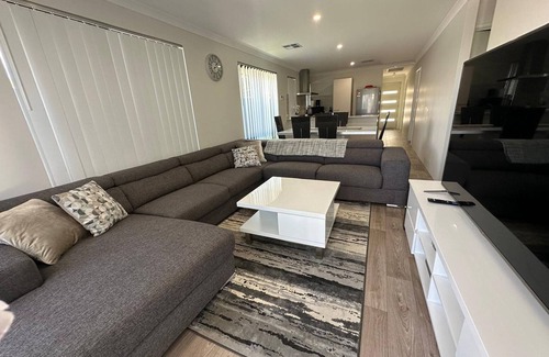 Baldivis Casa | Acogedora casa de vacaciones y negocios