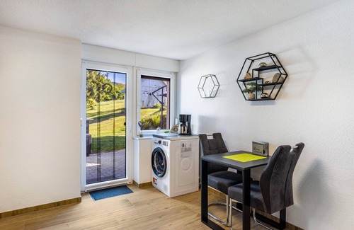 Herscheid Apartamento | Acogedor apartamento vacacional en Sauerland con vistas a Nordhelle, terraza y Wi-Fi