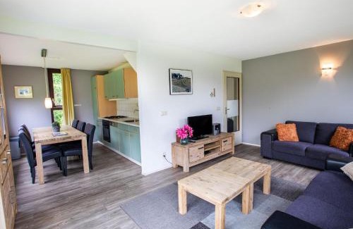 Heinkenszand Casa | Cozy holiday home with a dishwasher, in Zeeland