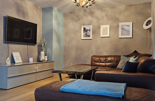 Wittau Casa | Cozy holiday home with a garden near the Danube recreation area