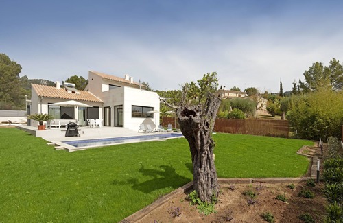 Crestatx Villa | COSY HOLIDAY VILLA IN THE HEART OF MALLORCA