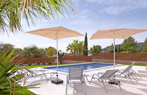 Crestatx Villa | COSY HOLIDAY VILLA IN THE HEART OF MALLORCA