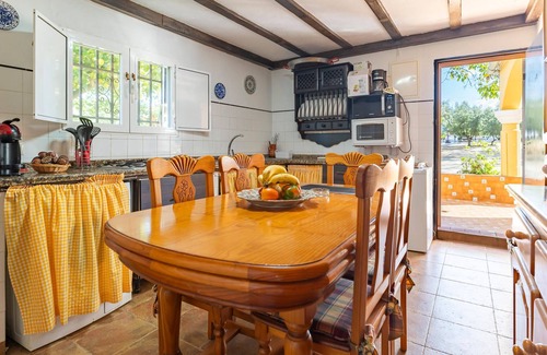 Setenil de las Bodegas Casa | Cozy home in Setenil de las Bodegas