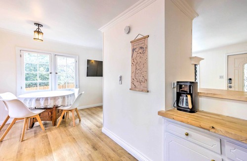 Wrightwood Casa | Cozy Home, 1/2 Mi to Downtown, 4 Mi to Hikes!